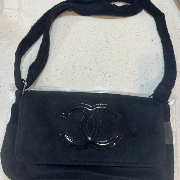 Chanel Black Shoulder/Crossbody authentic GWP - Picture 12 of 13